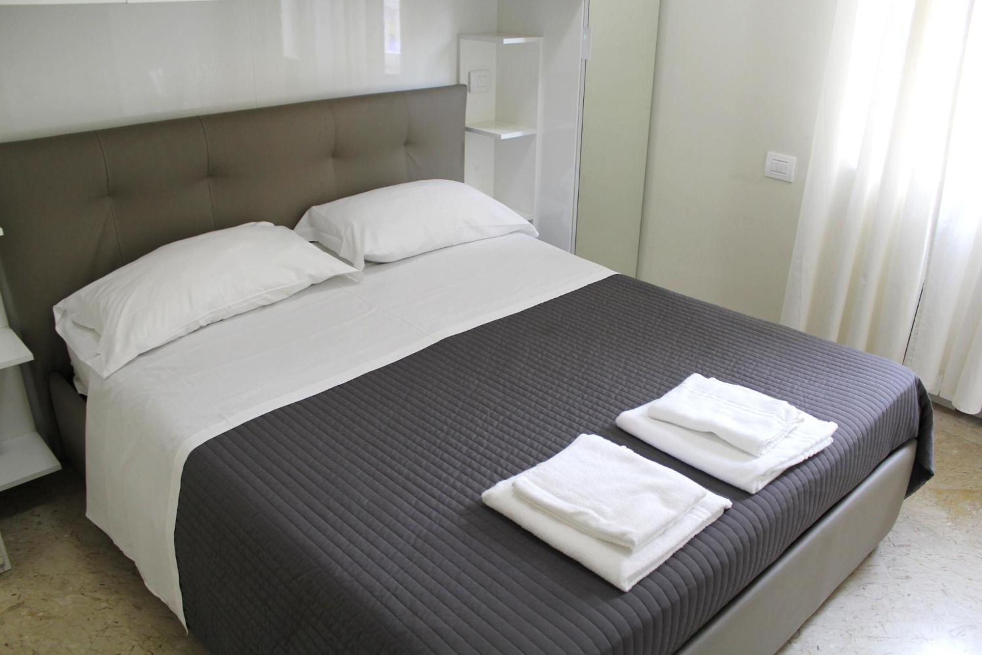 Apartments Porta Venezia - Milan Downtown ภายนอก รูปภาพ